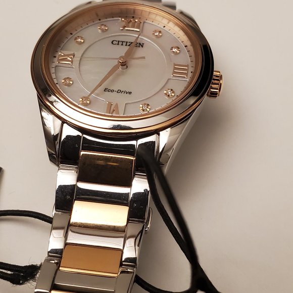 Citizen LAD ECO WR50 SSTPG BRAC WHTE watch - Picture 4 of 6